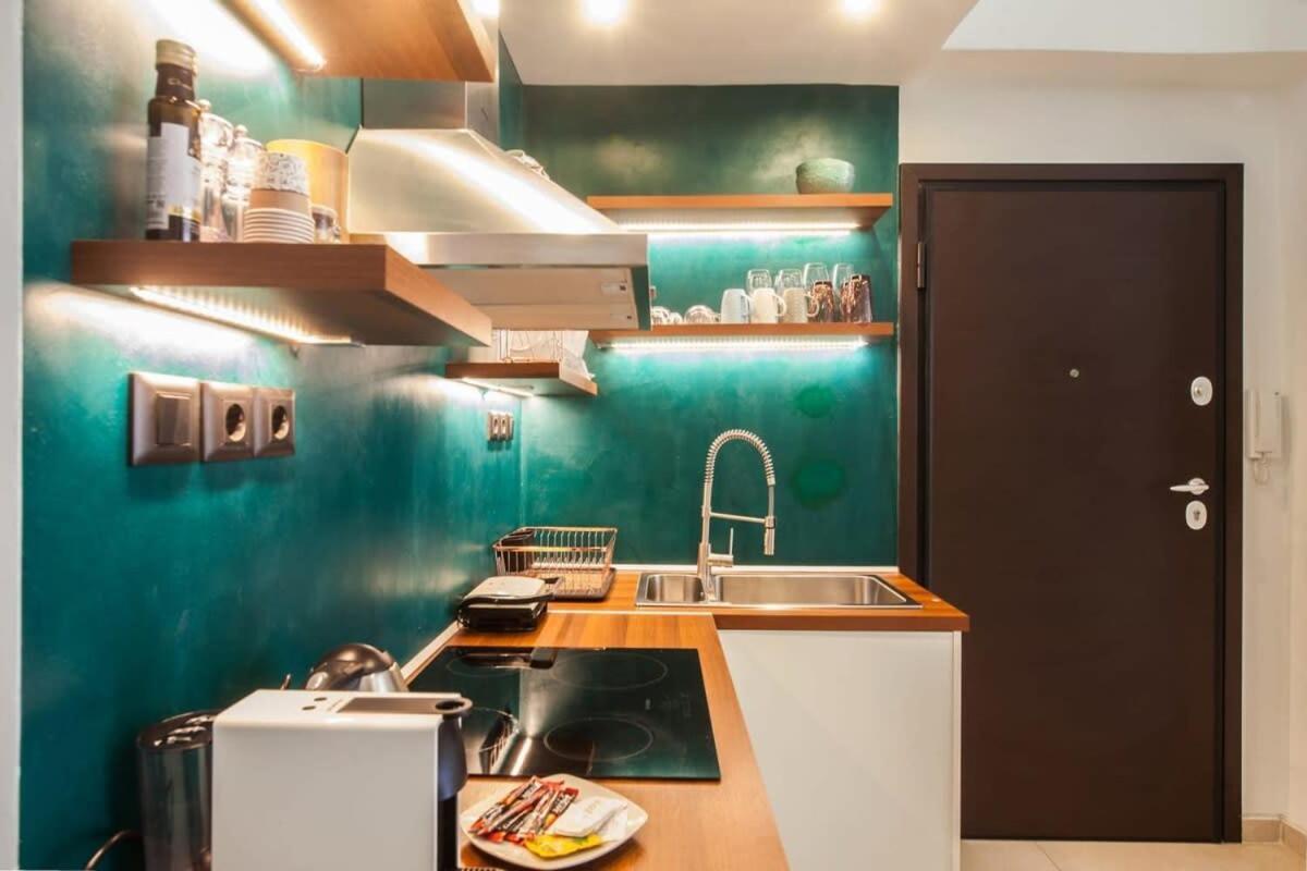 Beautiful Elegant Apartment Next To Monastiraki أثينا المظهر الخارجي الصورة