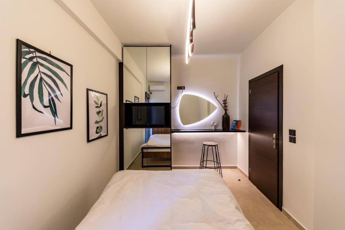 Beautiful Elegant Apartment Next To Monastiraki أثينا المظهر الخارجي الصورة
