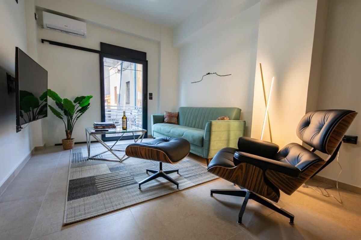 Beautiful Elegant Apartment Next To Monastiraki أثينا المظهر الخارجي الصورة