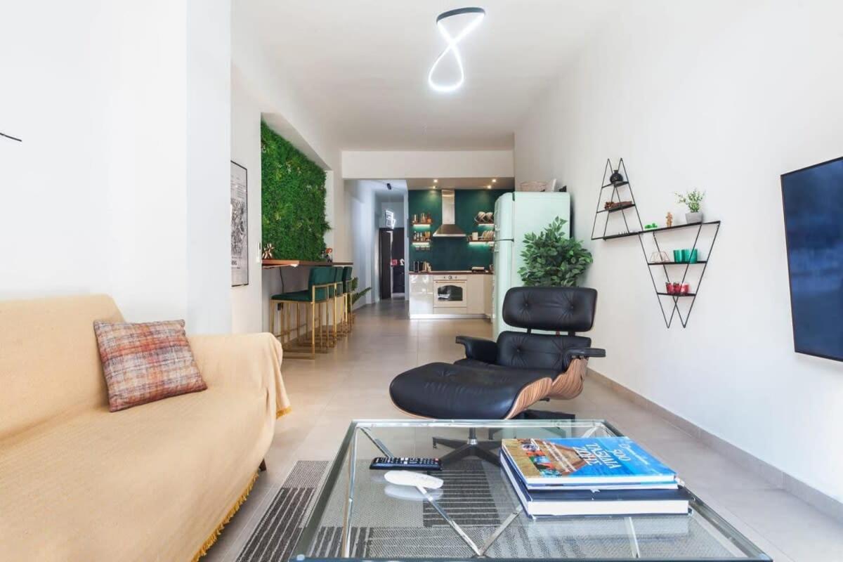Beautiful Elegant Apartment Next To Monastiraki أثينا المظهر الخارجي الصورة