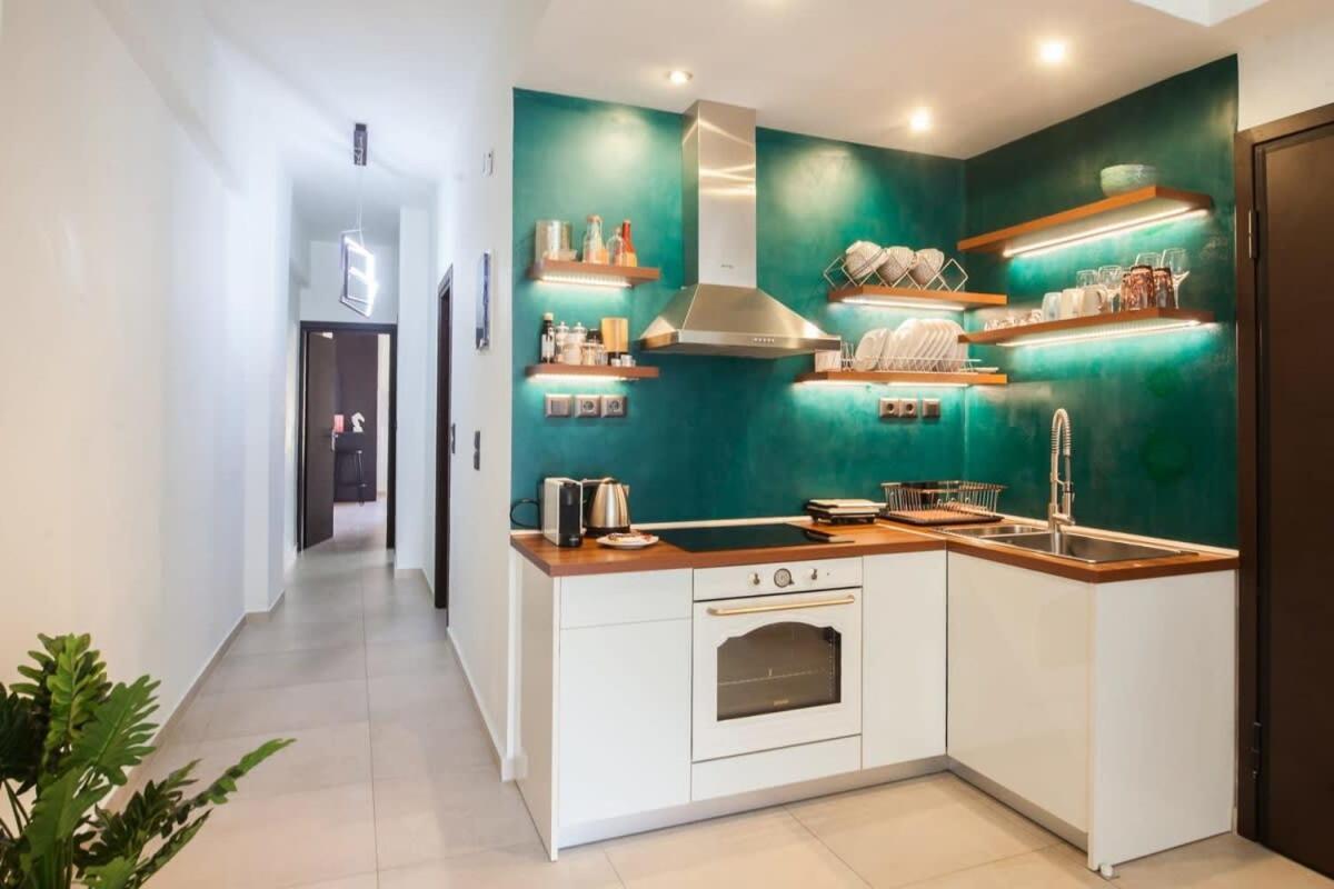 Beautiful Elegant Apartment Next To Monastiraki أثينا المظهر الخارجي الصورة